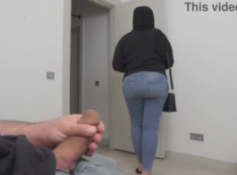 صدمتها! مقطع فيديو إباحي يعرض مخاطر إخراج القضيب أمام امرأة مسلمة.