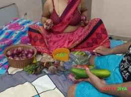 تغييرات في البيئة: إغراء البائعة الهندية بالعرض الجنسي أثناء بيع الخضروات
